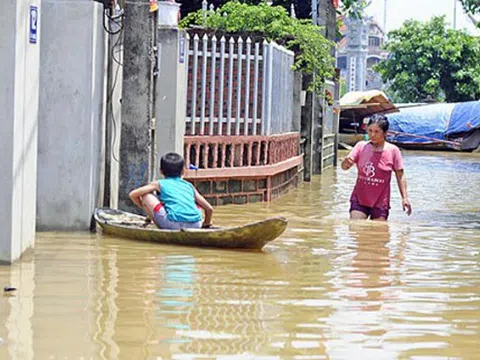  Hà Nội: Gần 3.000 hộ dân vẫn phải sơ tán do lũ